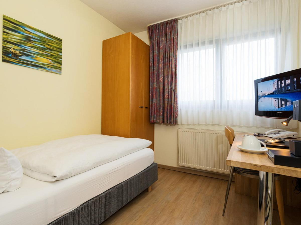 Hotel & Wirtshaus Hansen Bergisch Gladbach Kültér fotó