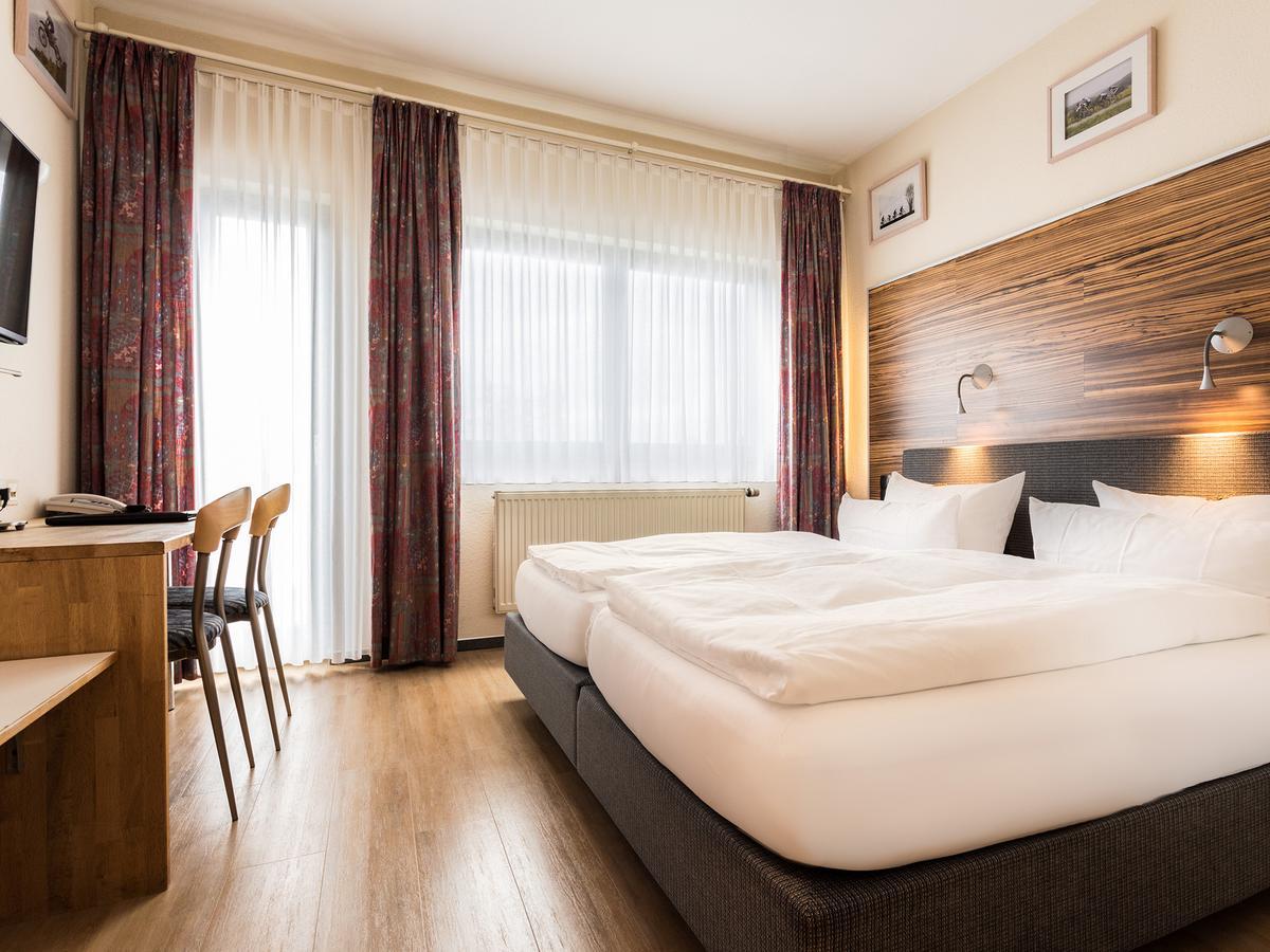 Hotel & Wirtshaus Hansen Bergisch Gladbach Kültér fotó